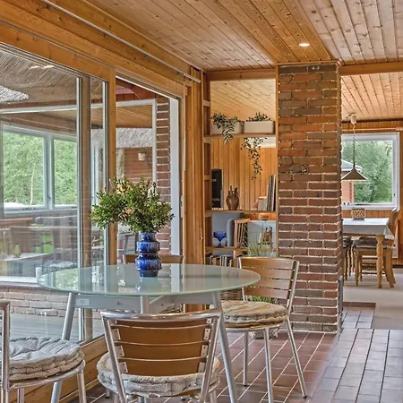 펜션 Menard - 1-2km From The Sea By Interhome Vesterhede