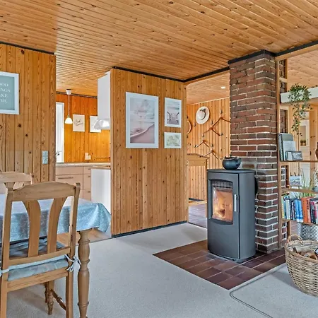 Feriehus Menard - 1-2km From The Sea By Interhome