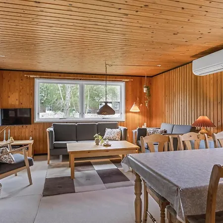 Menard - 1-2km From The Sea By Interhome *